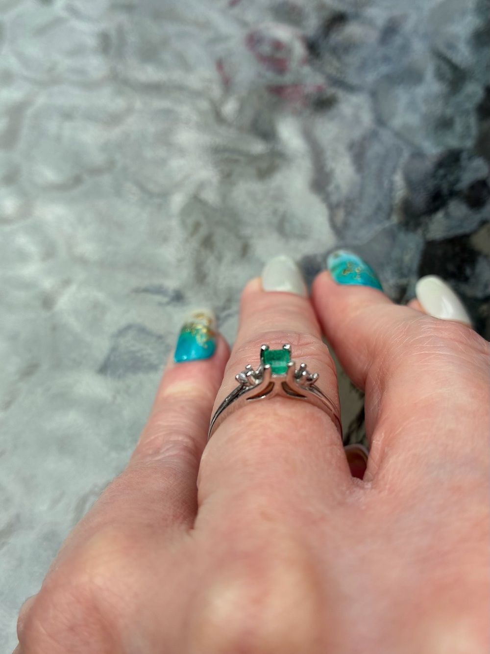 10k white gold diamond emerald Ring